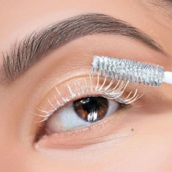 LANCÔME CILS BOOSTER XL LASH THICKENING PRIMER. - Picture 4 of 9